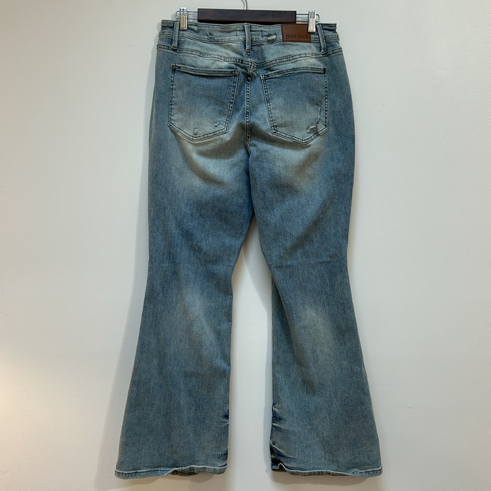 Judy Blue KNOXVILLE MID RISE PIN TACK FLARE Size 14W - Picture 2 of 4